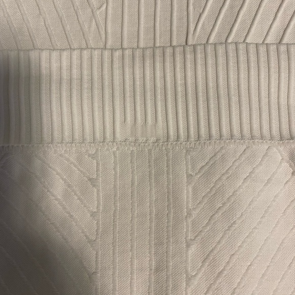 LULULEMON athletic top - Picture 5 of 5